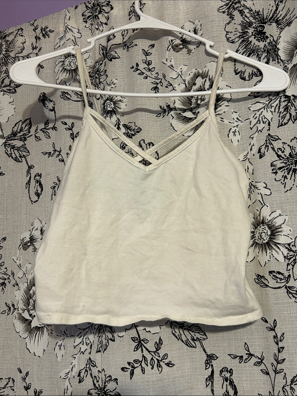 TeenBell Cream Strappy V-Neck Crop Camisole